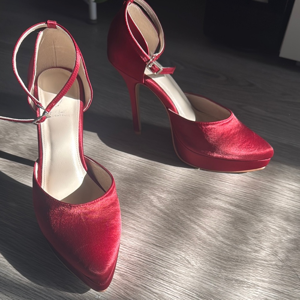Elegant Red Women's Heels
